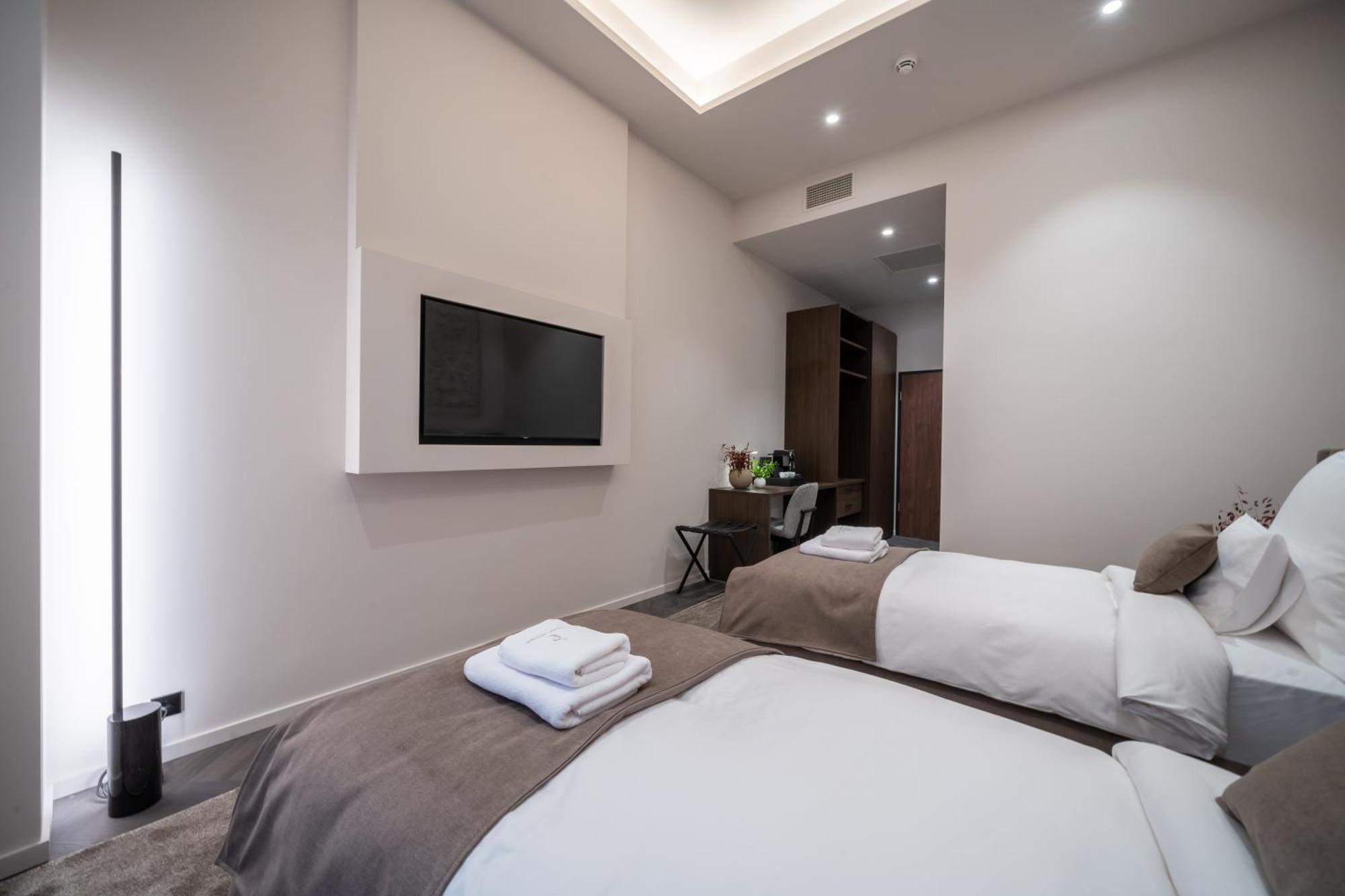 Damas Suites Budapest Budapeste Exterior foto