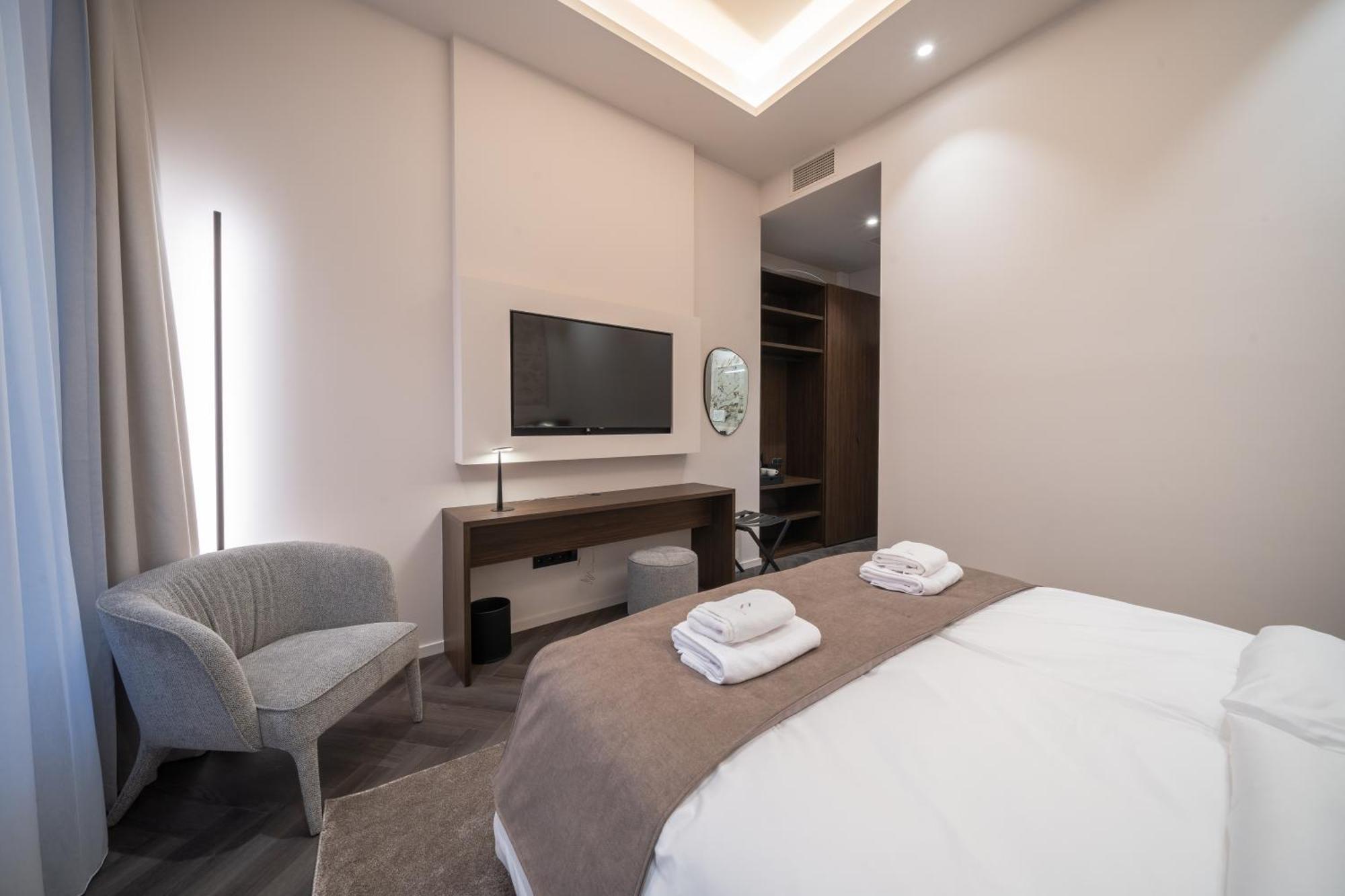 Damas Suites Budapest Budapeste Exterior foto